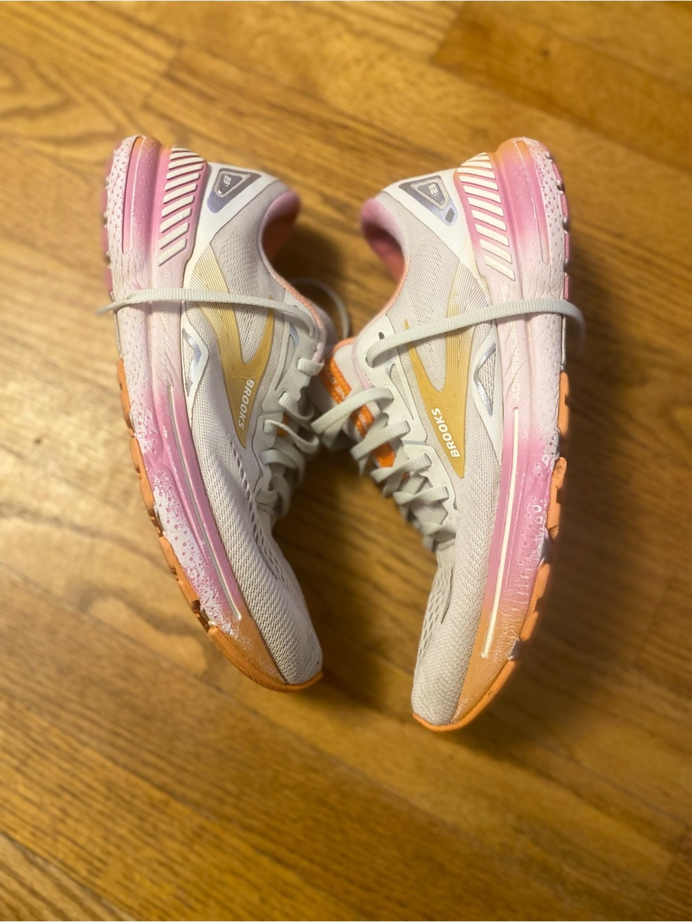 Brooks Women's Running Shoes - Pink & Orange